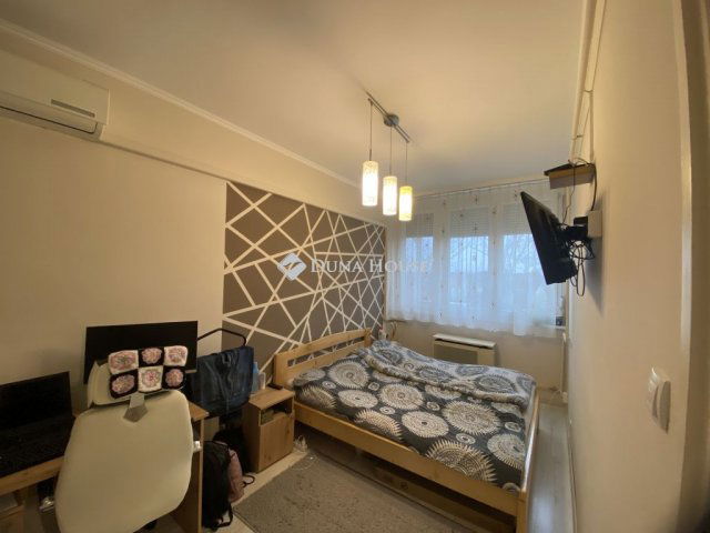 Eladó téglalakás, Hódmezővásárhelyen, Koszta József utcában