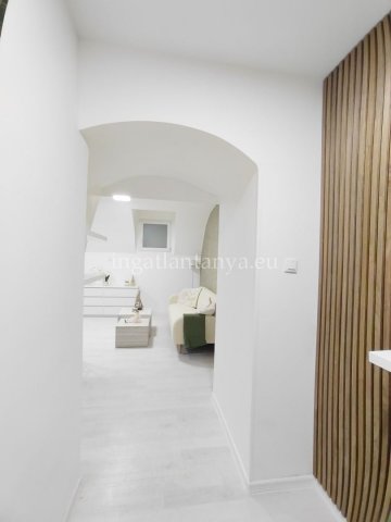 Eladó téglalakás, Budapesten, VII. kerületben 28 M Ft, 1 szobás