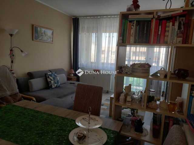 Eladó téglalakás, Gyöngyösön, Bethlen Gábor utcában 35.2 M Ft