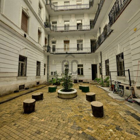 Eladó téglalakás, Budapesten, V. kerületben 117 M Ft, 3 szobás