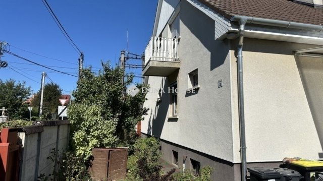 Eladó családi ház, Kistarcsán 125 M Ft, 5 szobás