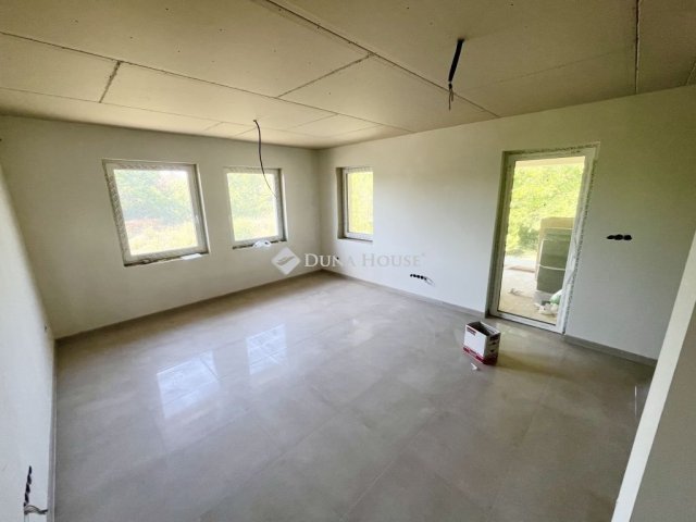 Eladó családi ház, Székesfehérvárott 164.9 M Ft, 5 szobás