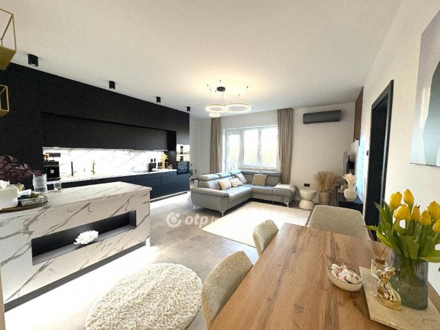 Eladó téglalakás, Miskolcon 77.9 M Ft, 4 szobás