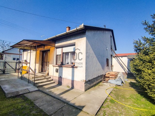 Eladó családi ház, Nagykőrösön 40.5 M Ft, 2 szobás