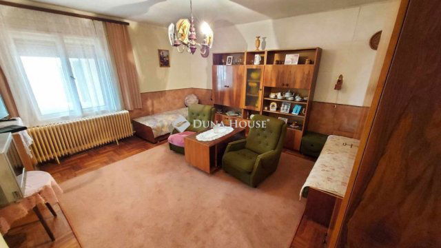 Eladó családi ház, Dombóváron 23 M Ft, 3 szobás