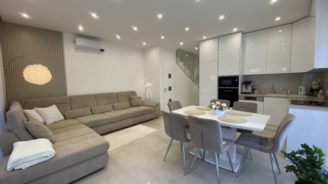 Eladó ikerház, Debrecenben 269 M Ft, 4 szobás