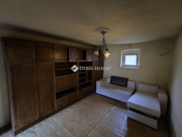 Eladó családi ház, Dombóváron 13 M Ft, 2 szobás