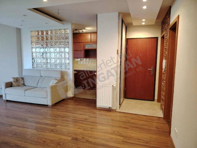 Kiadó téglalakás, albérlet, XIV. kerületben, Cházár András utcában