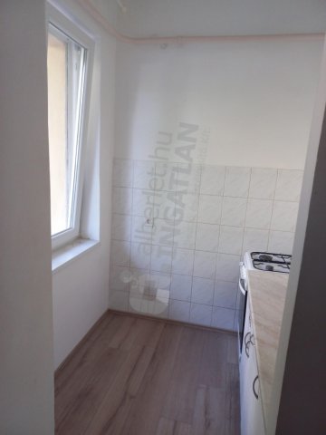 Kiadó panellakás, albérlet, XXI. kerületben, Vénusz utcában