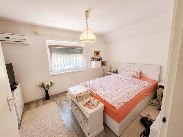 Eladó családi ház, Kunszentmiklóson 55 M Ft, 3+1 szobás