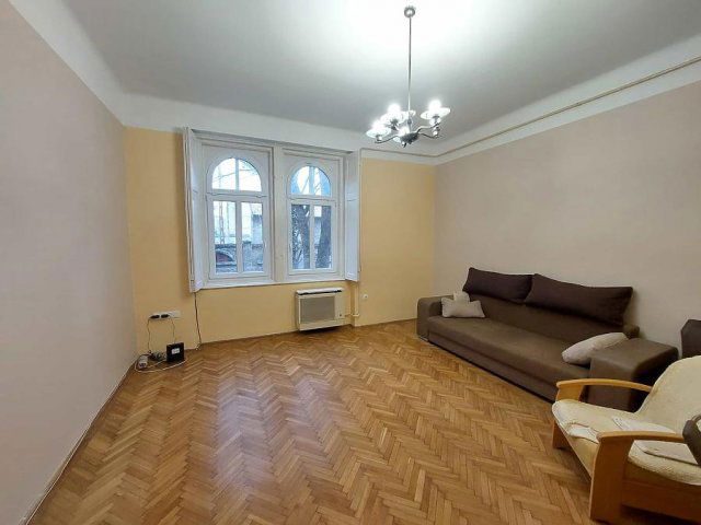 Kiadó téglalakás, albérlet, Budapesten, XV. kerületben