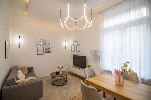 Eladó téglalakás, Budapesten, V. kerületben 133.9 M Ft, 2 szobás