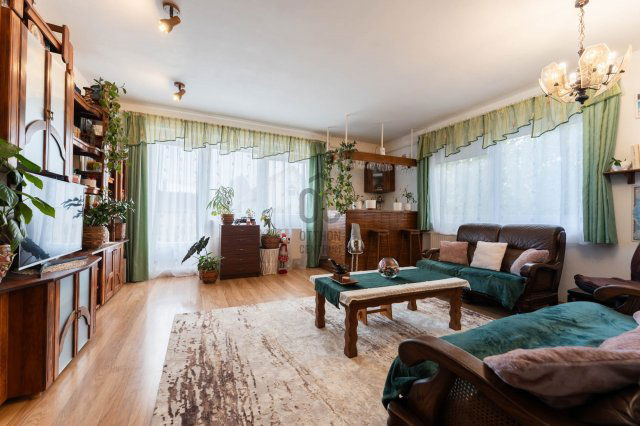 Eladó családi ház, Várpalotán 88 M Ft, 4 szobás