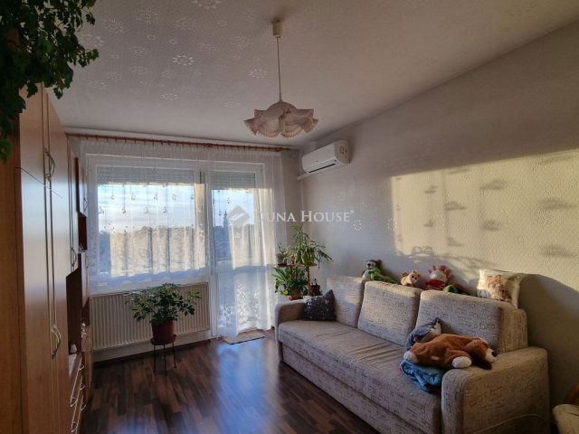 Eladó téglalakás, Keszthelyen, Rákóczi téren 45 M Ft, 2 szobás