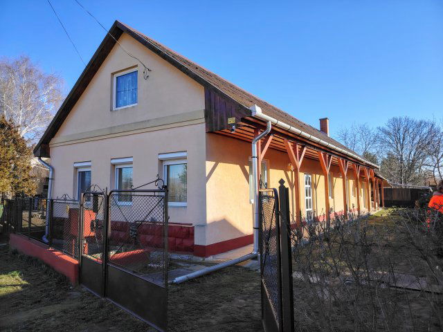 Eladó családi ház, Tófaluban 23 M Ft, 2+1 szobás