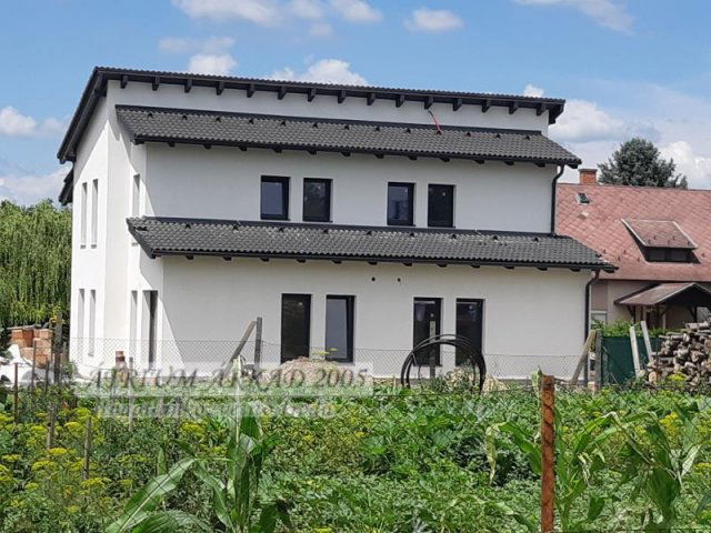 Eladó téglalakás, Velencén 95 M Ft, 5 szobás