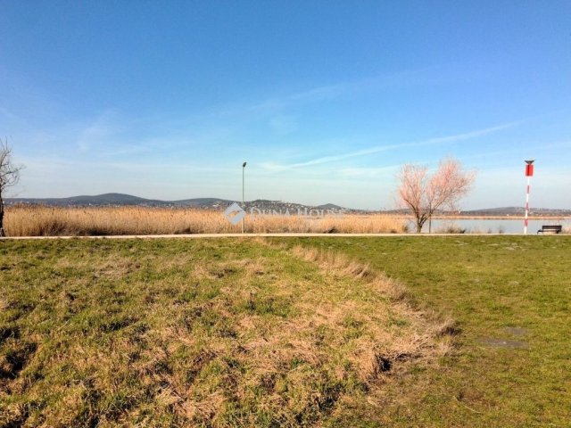 Eladó üzlethelyiség, Gárdonyban 179.8 M Ft