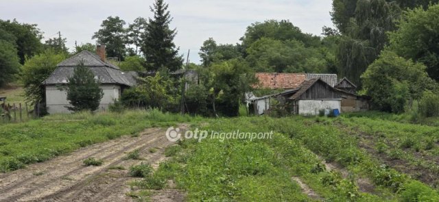 Eladó családi ház, Vámospércsen 25.9 M Ft, 2 szobás