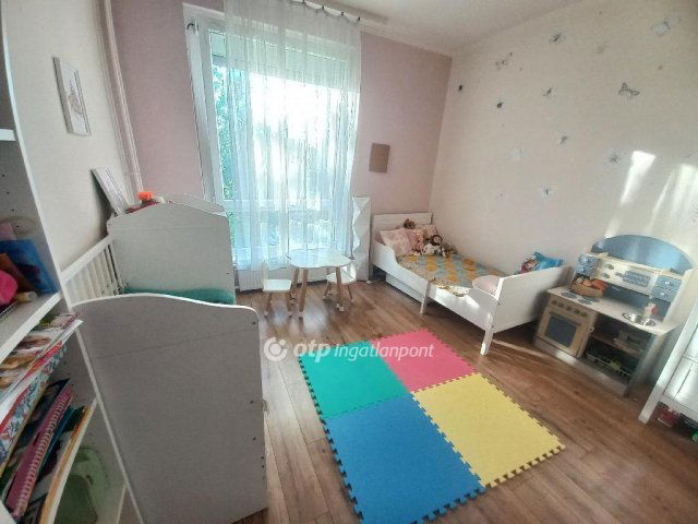 Eladó panellakás, Budapesten, XV. kerületben 75 M Ft, 2+1 szobás