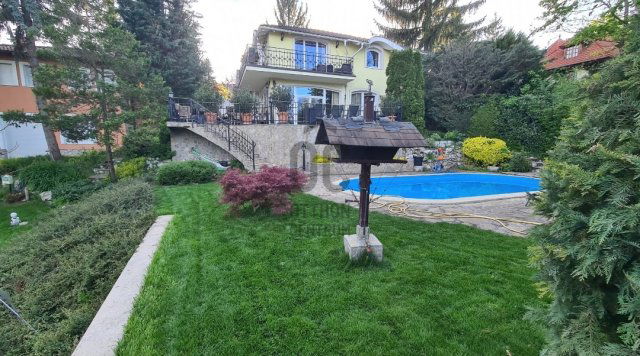 Eladó családi ház, Budapesten, II. kerületben 429.9 M Ft