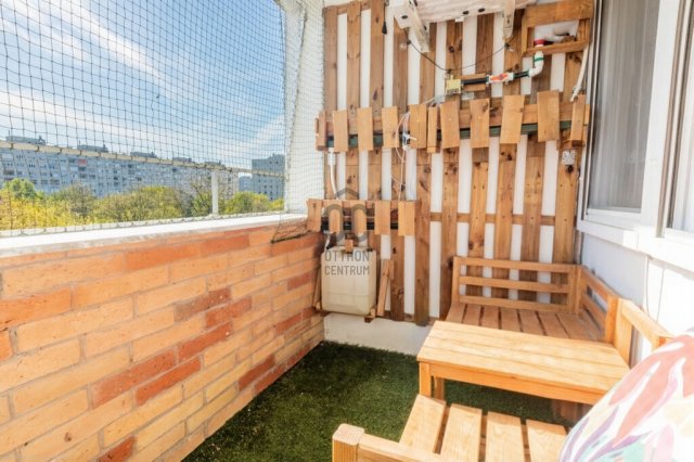 Eladó panellakás, Budapesten, III. kerületben 79 M Ft, 2 szobás