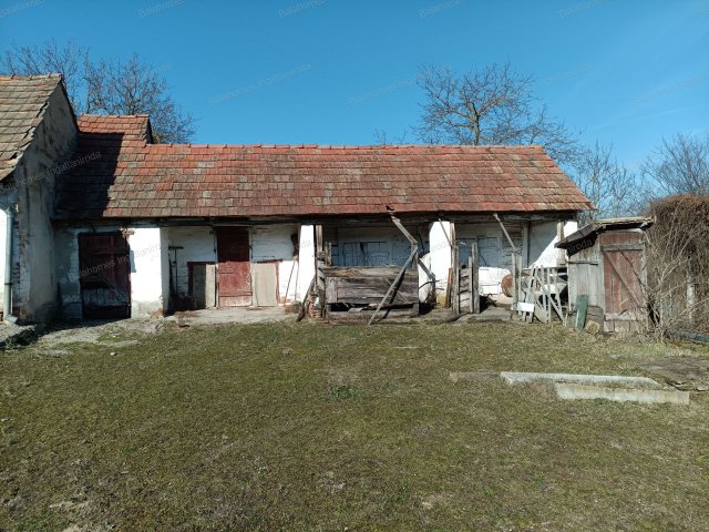 Eladó családi ház, Nagycsepelyen 38 M Ft, 4 szobás