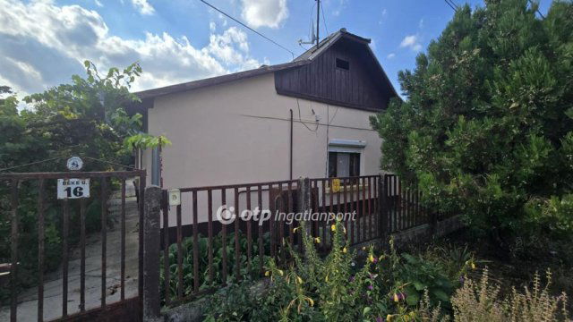 Eladó családi ház, Nádudvaron 17.5 M Ft, 2 szobás