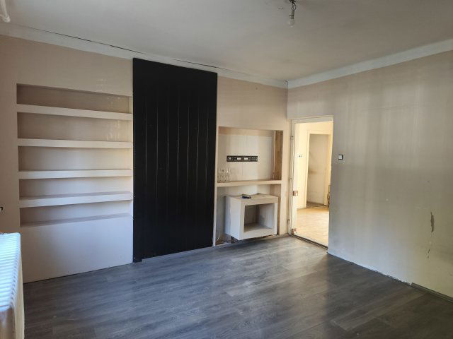 Eladó családi ház, Kaposváron 37 M Ft, 4 szobás