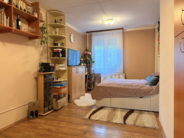 Eladó panellakás, Budapesten, XX. kerületben 75 M Ft, 3 szobás