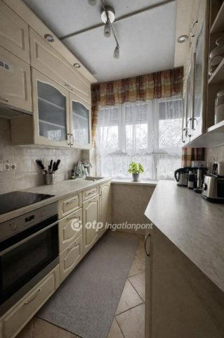 Eladó téglalakás, Budapesten, XII. kerületben 149.9 M Ft