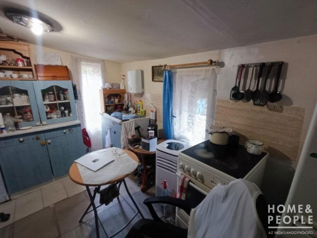 Eladó családi ház, Balástyán 7.5 M Ft, 1 szobás