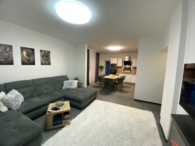 Eladó sorház, Besenyődön 54.9 M Ft, 3+2 szobás