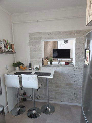 Eladó téglalakás, Kaposváron 49.9 M Ft, 2+1 szobás