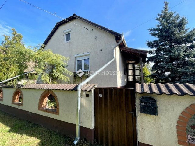 Eladó családi ház, Izsákon 48 M Ft, 5 szobás