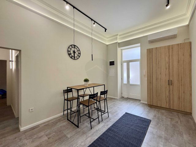 Eladó téglalakás, Budapesten, VIII. kerületben 189.9 M Ft