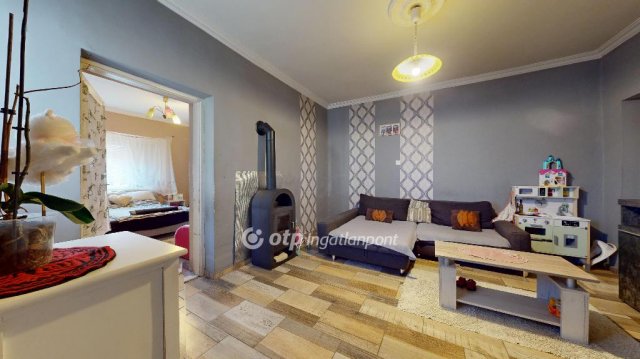 Eladó családi ház, Ököritófülpösön 13.2 M Ft, 2 szobás
