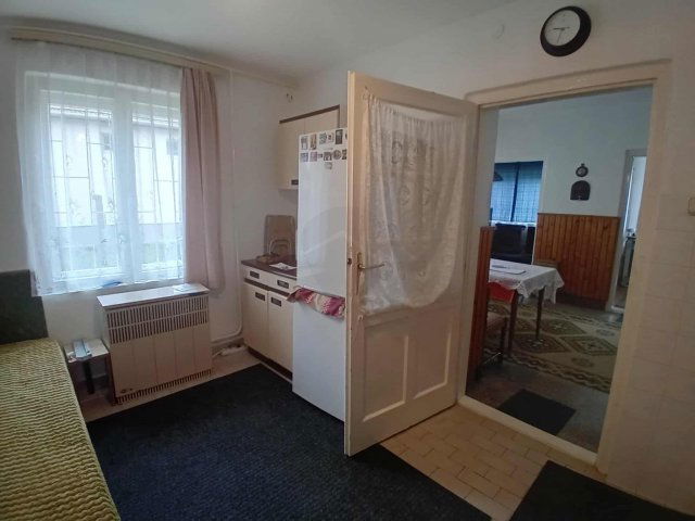 Eladó családi ház, Verpeléten 17 M Ft, 2 szobás