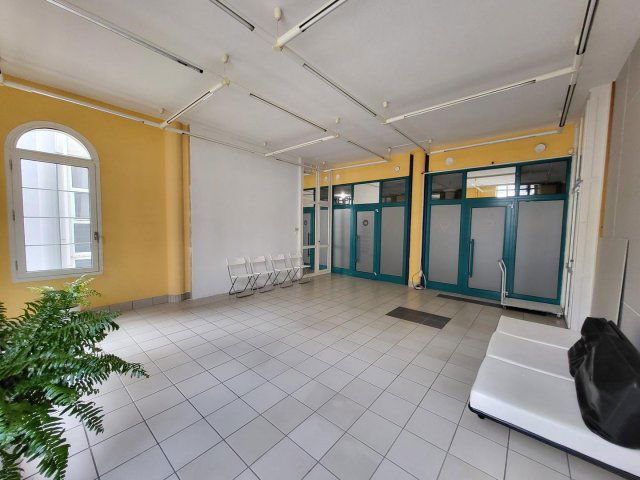 Eladó üzlethelyiség, Zalaegerszegen 34.5 M Ft