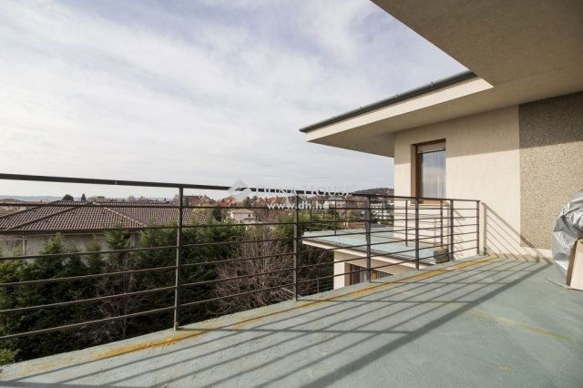 Eladó téglalakás, Budapesten, XI. kerületben 265 M Ft