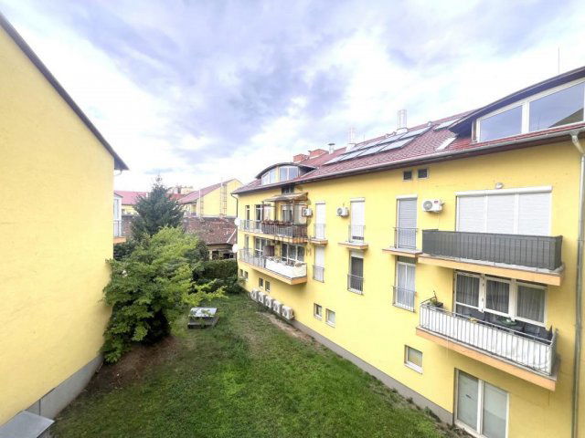 Eladó téglalakás, Budapesten, X. kerületben 99.9 M Ft, 5 szobás