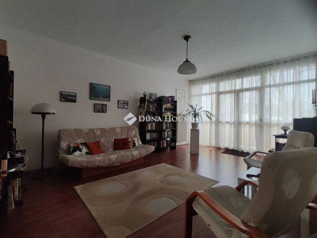 Eladó panellakás, Pécsett, Pollack Mihály utcában 47 M Ft