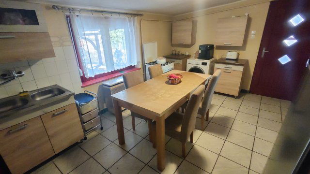 Eladó családi ház, Kecskeméten 40 M Ft, 2 szobás