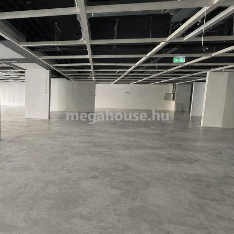 Kiadó üzlethelyiség, Budaörsön 3090 E Ft / hó