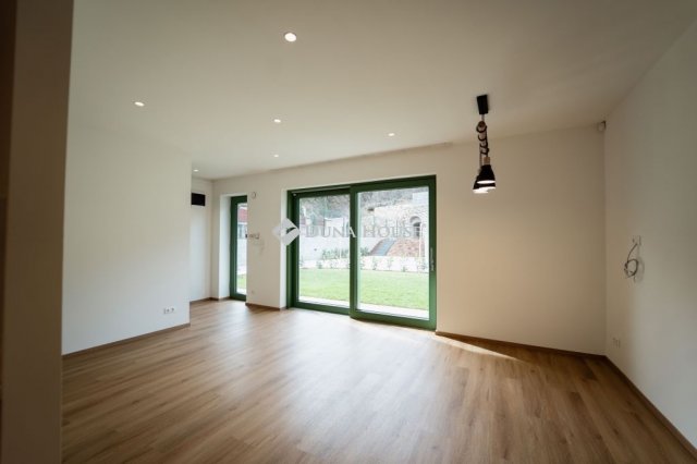 Kiadó téglalakás, albérlet, Budakalászon 430 E Ft / hó