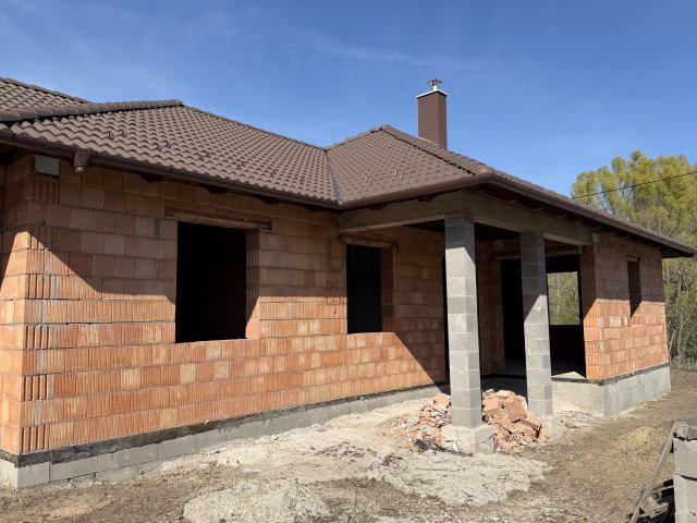 Eladó családi ház, Pákozdon 89.9 M Ft, 4 szobás