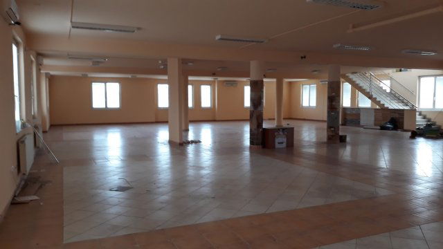 Kiadó üzlethelyiség, Egerben 1500 E Ft / hó
