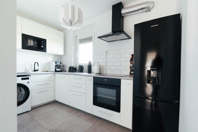 Eladó panellakás, Pécsett, Szabó Ervin téren 62.5 M Ft