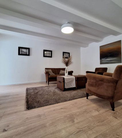 Eladó téglalakás, Hévízen 64.9 M Ft, 2+1 szobás