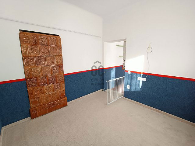Eladó családi ház, Sopronban 35 M Ft, 2 szobás
