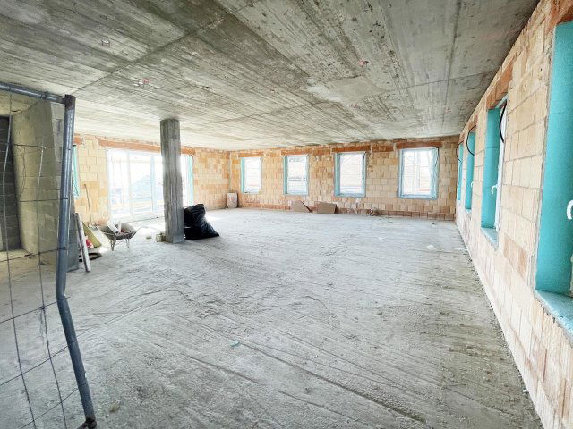 Eladó üzlethelyiség, Budaörsön 330 M Ft, 4 szobás